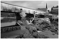 Triple-arch covered bridge, Bath. New Hampshire, New England, USA ( black and white)