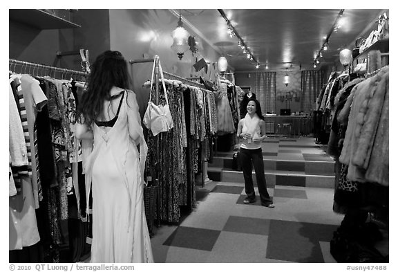Inside boutique clothing store, SoHo. NYC, New York, USA (black and white)