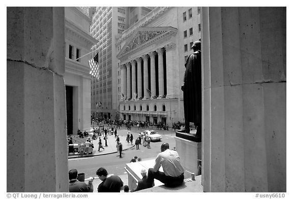 Wall Street stock exchange (NYSE). NYC, New York, USA (black and white)