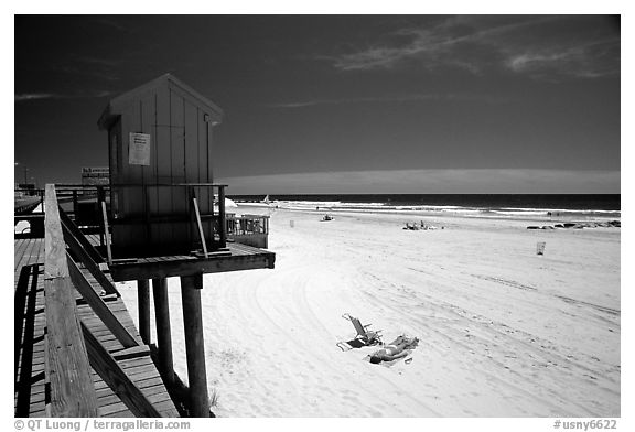 Sandy beach, Long Beach. Long Island, New York, USA