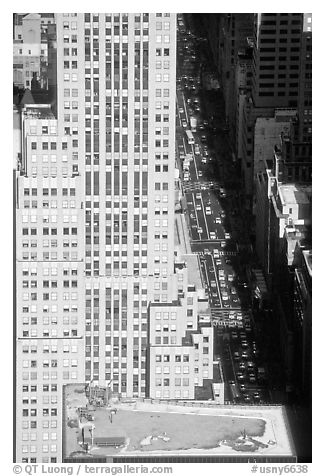 Fifth Avenue seen from the Empire State building. NYC, New York, USA (black and white)