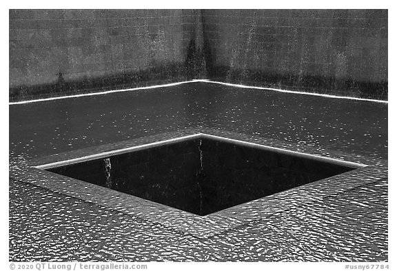 Pools representing footprint of tower, 9/11 Memorial. NYC, New York, USA