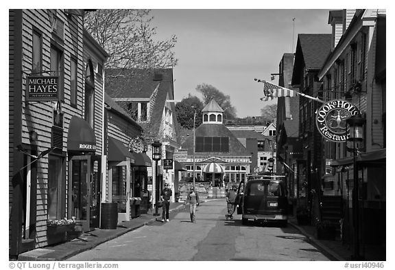 Area of shops near harbor. Newport, Rhode Island, USA (black and white)