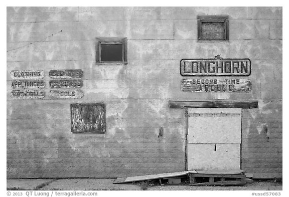 Longhorn store, Scenic. South Dakota, USA