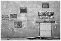 Longhorn store, Scenic. South Dakota, USA (black and white)