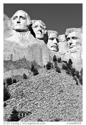 Faces of Four US Presidents carved in stone, Mt Rushmore National Memorial. South Dakota, USA (black and white)