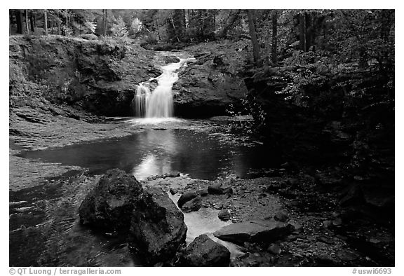 Amnicon Falls State Park. Wisconsin, USA (black and white)