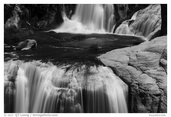 Tiers and pool, Shoshone Falls. Idaho, USA (black and white)