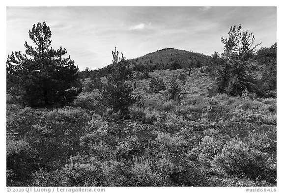 Big Cinder Butte. Craters of the Moon National Monument and Preserve, Idaho, USA (black and white)
