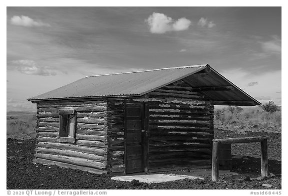 Last remaining trapper cabin, South Park Well. Craters of the Moon National Monument and Preserve, Idaho, USA