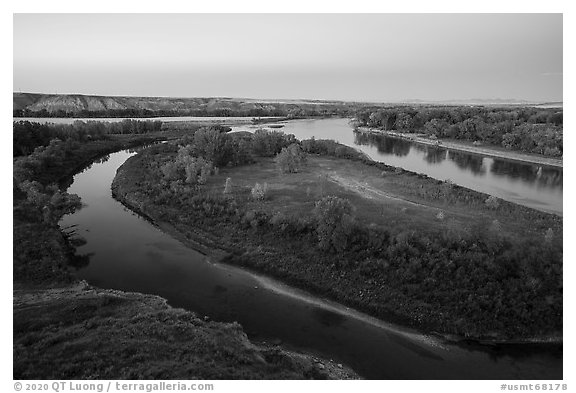 Lewis and Clark Decision Point at sunset. Upper Missouri River Breaks National Monument, Montana, USA (black and white)
