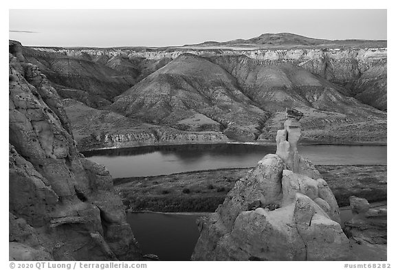 Sandstone spires and Missouri River. Upper Missouri River Breaks National Monument, Montana, USA