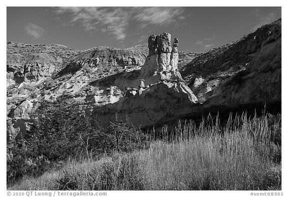 Sandstone pinnacle, Valley of the Walls. Upper Missouri River Breaks National Monument, Montana, USA