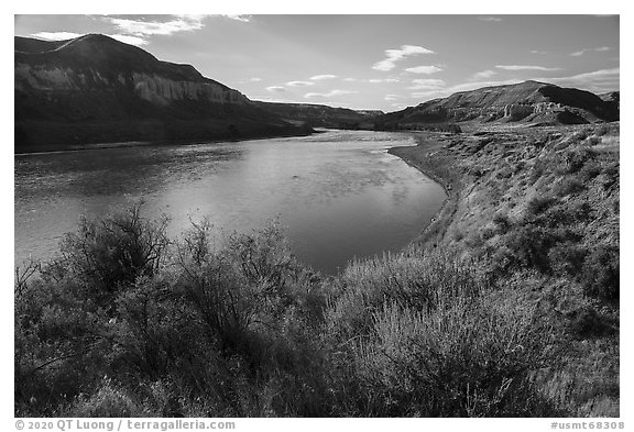 River near Dark Butte. Upper Missouri River Breaks National Monument, Montana, USA (black and white)