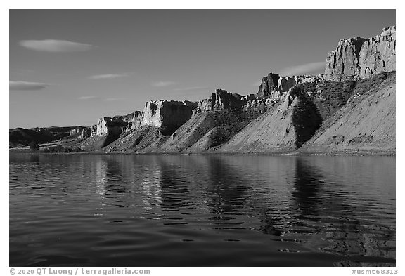 Cliffs bordering river. Upper Missouri River Breaks National Monument, Montana, USA