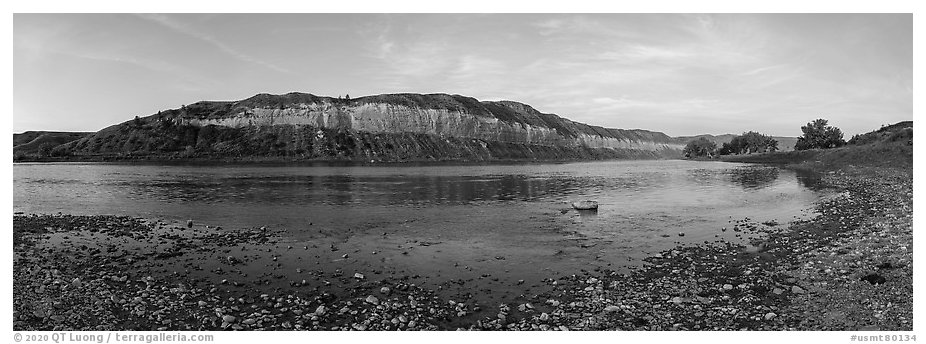 Cliffs at Slaughter River. Upper Missouri River Breaks National Monument, Montana, USA (black and white)