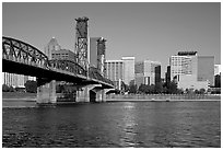 Williamette River, Hawthorne Bridge and Portland Skyline. Portland, Oregon, USA (black and white)