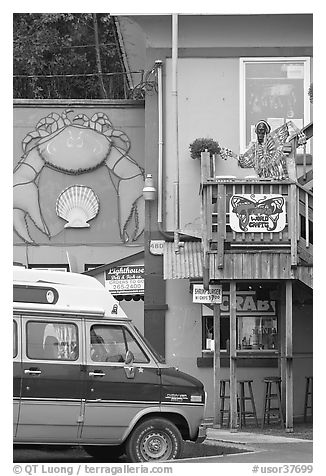 Colorful seafood restaurant. Newport, Oregon, USA