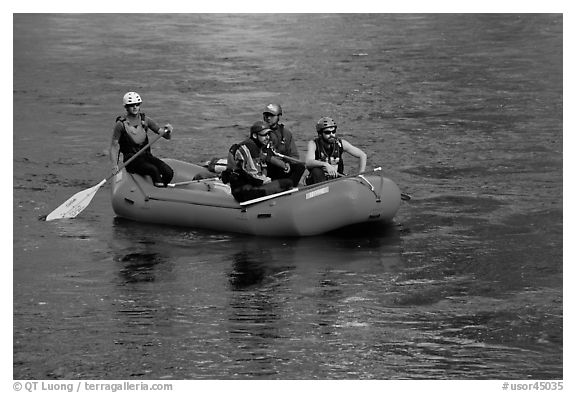 Rafting, McKenzie river. Oregon, USA (black and white)