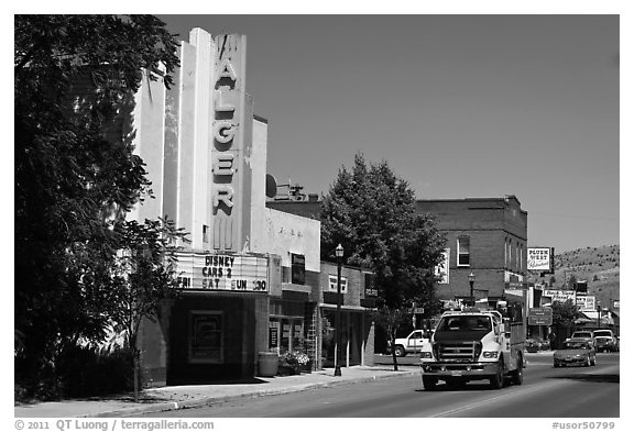 Main Street, Lakeview. Oregon, USA (black and white)