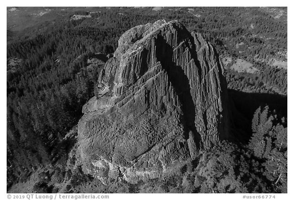Aerial view of Pilot Rock with columnar basalt. Cascade Siskiyou National Monument, Oregon, USA (black and white)