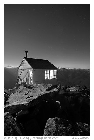 Hidden Lake Lookout by night, Mount Baker Glacier Snoqualmie National Forest. Washington