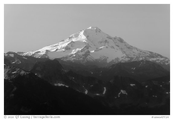 Glacier Peak, early morning. Washington