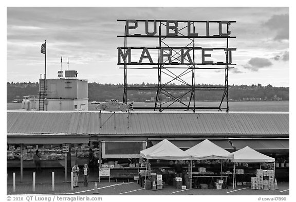 Pike Place Market. Seattle, Washington (black and white)