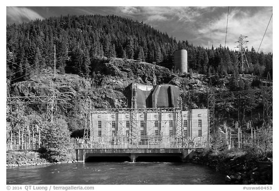 Diablo powerhouse. Washington (black and white)