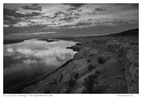 Columbia River and White Bluffs at sunset, Wahluke Unit, Hanford Reach National Monument. Washington (black and white)