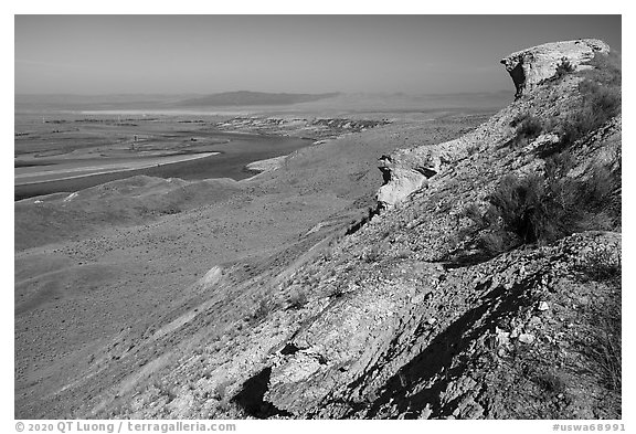 Rock outcrop and Columbia River, Hanford Reach National Monument. Washington