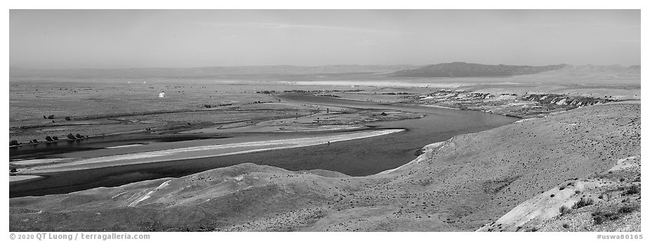 Columbia River, Hanford Sites, White Bluff area, Hanford Reach National Monument. Washington (black and white)