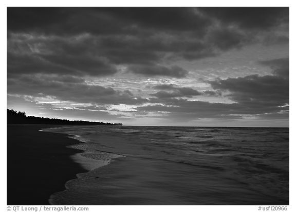 Gulf beach at sunrise, Sanibel Island. Florida, USA