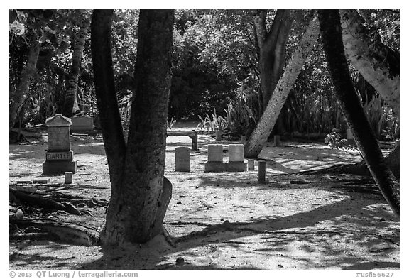 Cemetery, Chapel by the Sea, Captiva Island. Florida, USA