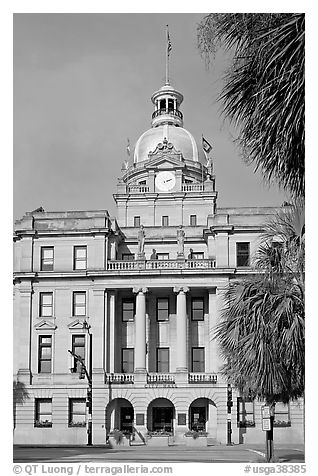 Savannah City Hall. Savannah, Georgia, USA (black and white)