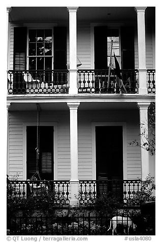 Mansion facade in Southern style, Garden Distric. New Orleans, Louisiana, USA (black and white)