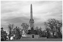 Obelisk and statues commemorating a unit, Vicksburg National Military Park. Vicksburg, Mississippi, USA ( black and white)