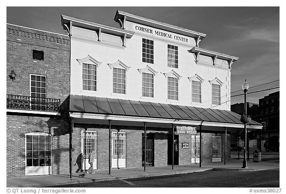 Corner historic drugstore and medical center. Vicksburg, Mississippi, USA (black and white)