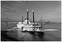 Riverboat and bridge over the Mississippi River. Natchez, Mississippi, USA ( black and white)