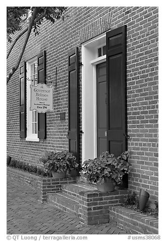 Governor Holmes brick house. Natchez, Mississippi, USA (black and white)