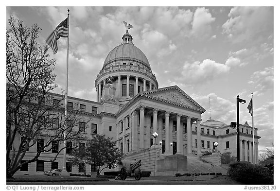 New Mississippi Capitol, sunset. Jackson, Mississippi, USA (black and white)