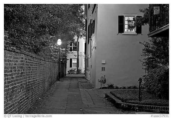 Alley at dusk. Charleston, South Carolina, USA (black and white)