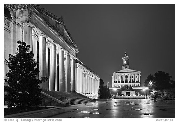War Memorial and State Capitol by night. Nashville, Tennessee, USA (black and white)