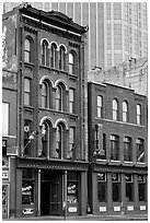 Old brick buildings and modern high rise buildings, Broadway. Nashville, Tennessee, USA (black and white)