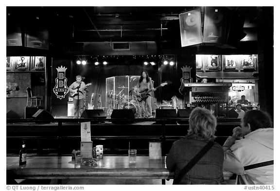Live musical performance in Beale Street bar. Memphis, Tennessee, USA (black and white)