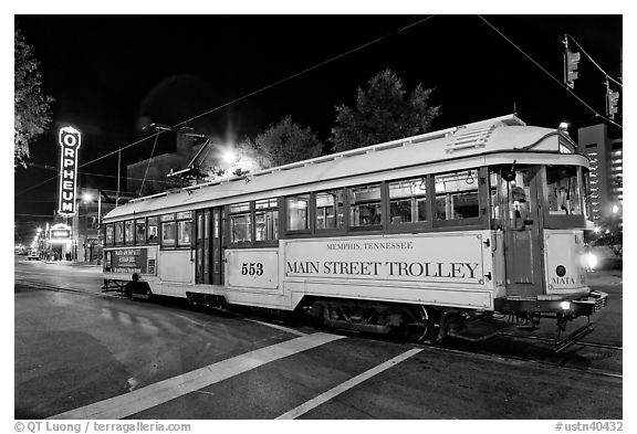 Main Street Trolley by night. Memphis, Tennessee, USA (black and white)