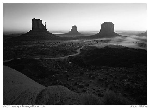 Mittens, sunrise. Monument Valley Tribal Park, Navajo Nation, Arizona and Utah, USA (black and white)