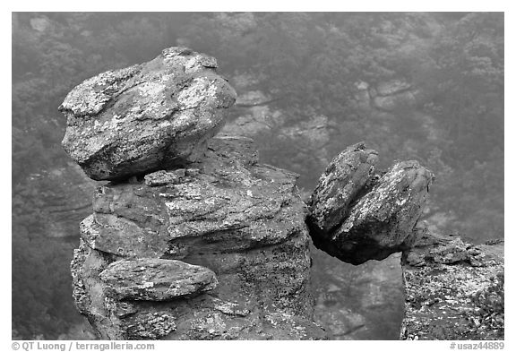 Balanced boulder. Chiricahua National Monument, Arizona, USA