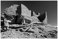 Wukoki Pueblo on hilltop. Wupatki National Monument, Arizona, USA ( black and white)