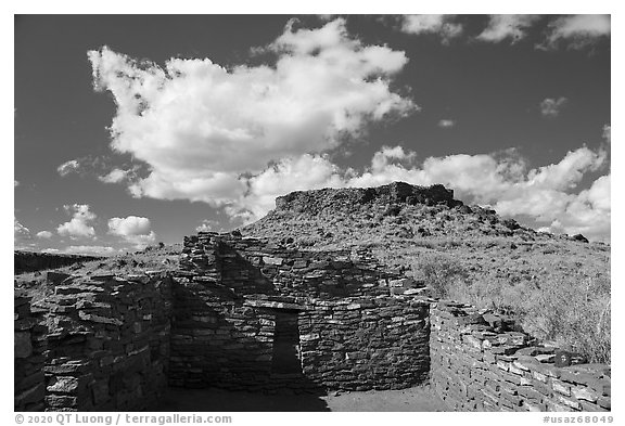 Citadel Pueblo and Citadel Sink. Wupatki National Monument, Arizona, USA